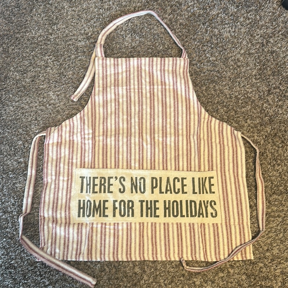 NWOT Primitives by Kathy Holiday Apron